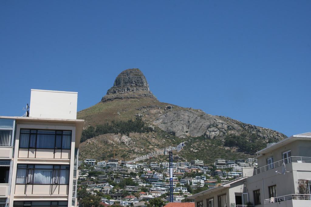 Amalfi On Regent Hotel Cape Town Exterior photo
